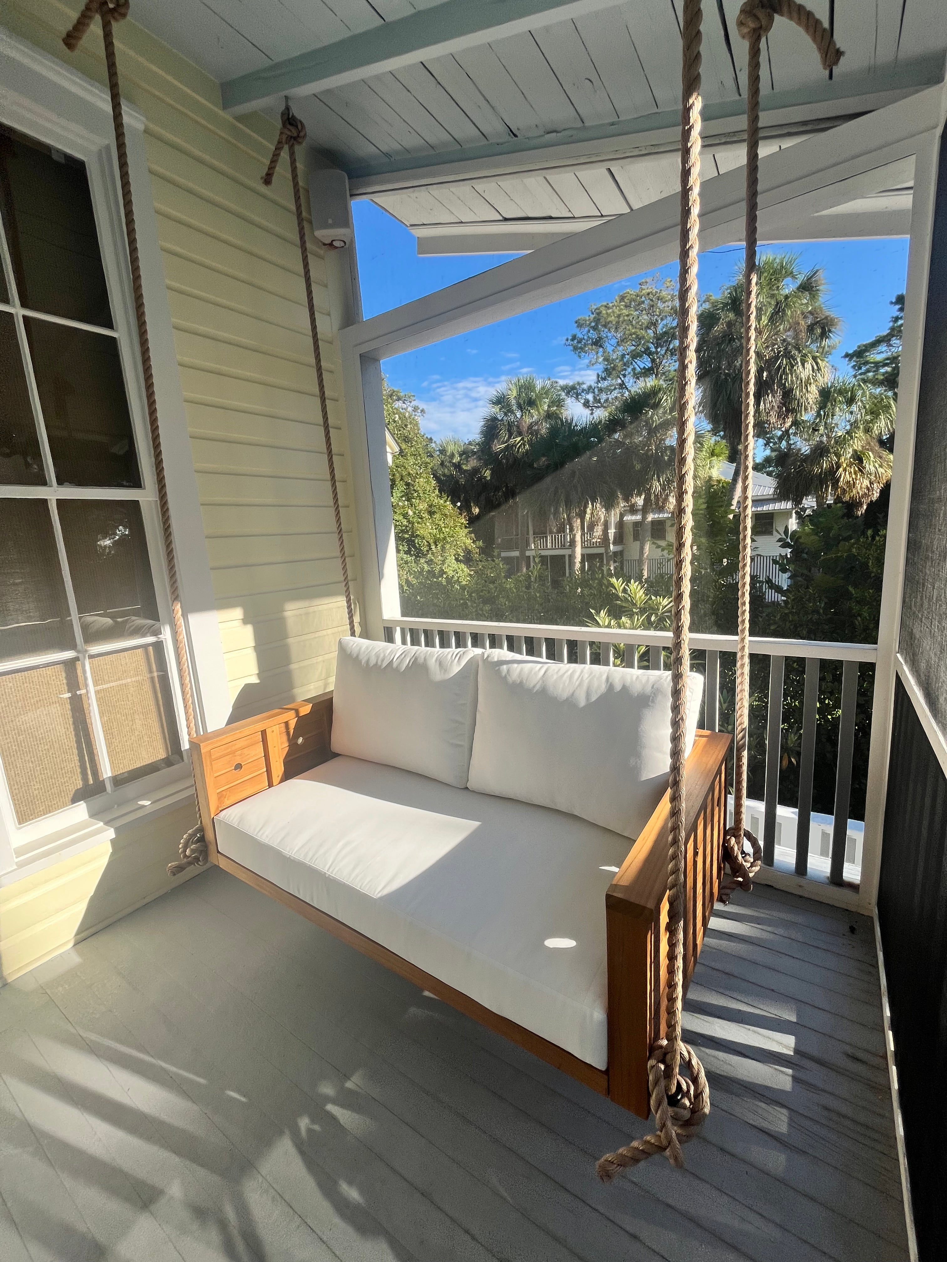 The Sedona Swing Bed | Small